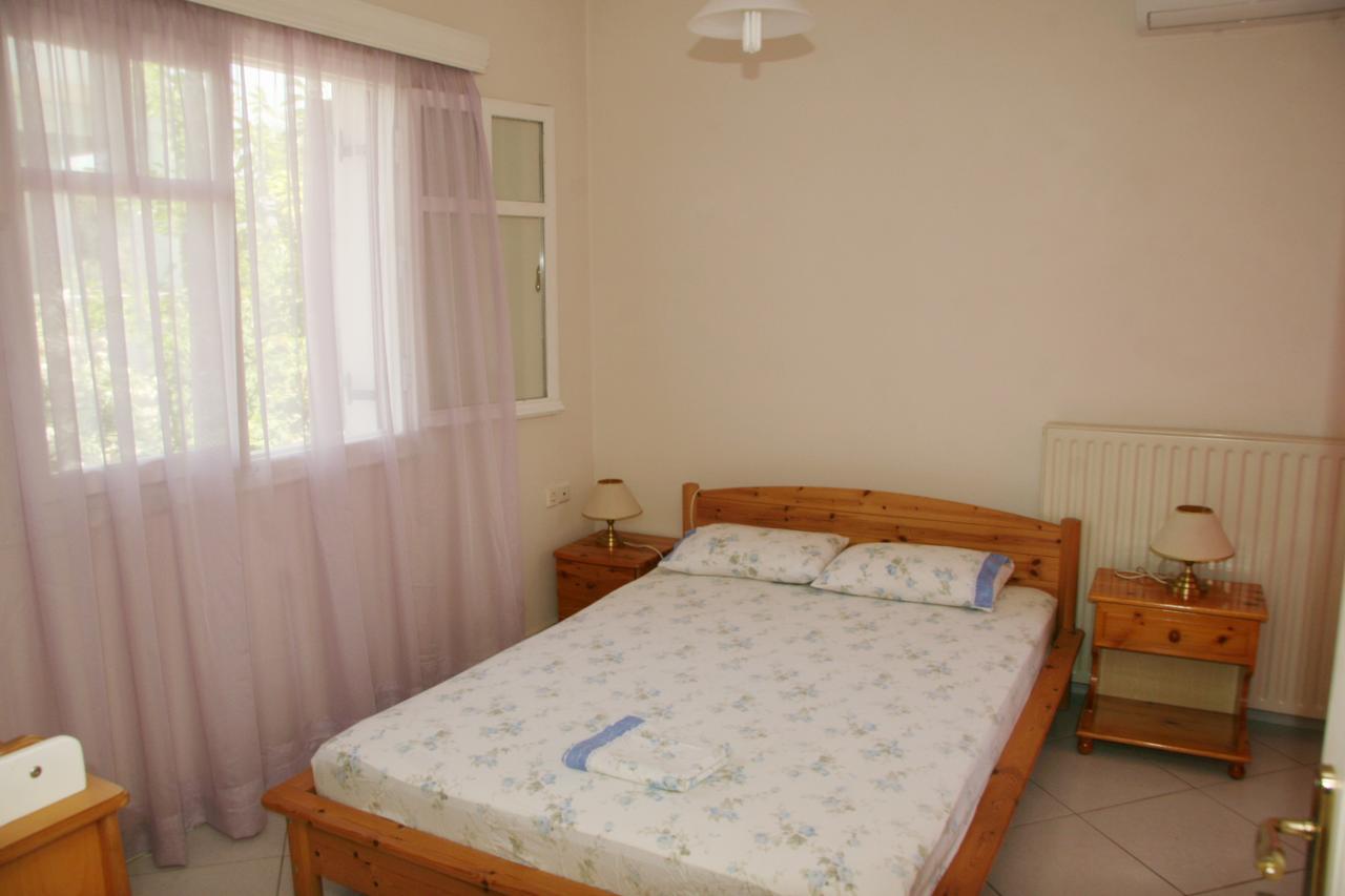 Villa Vlichos Amarynthos Luaran gambar